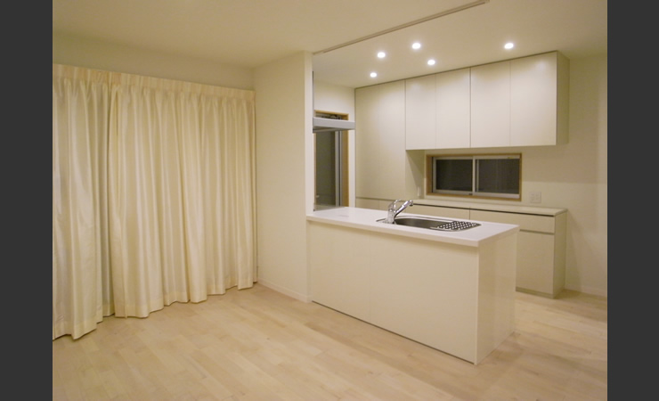 共用のキッチン 住宅設計 サンカクスケール